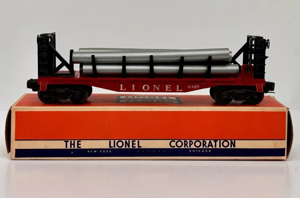 Lionel Postwar Miscellaneous Bulkhead Flat Car 6467 w/ Pipes & Original Box